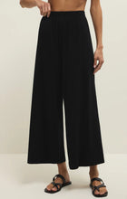 Load image into Gallery viewer, SCOUT JERSEY CROP PANT - TRUE BLK