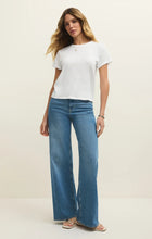 Load image into Gallery viewer, TOURIST TEE - WHITE
